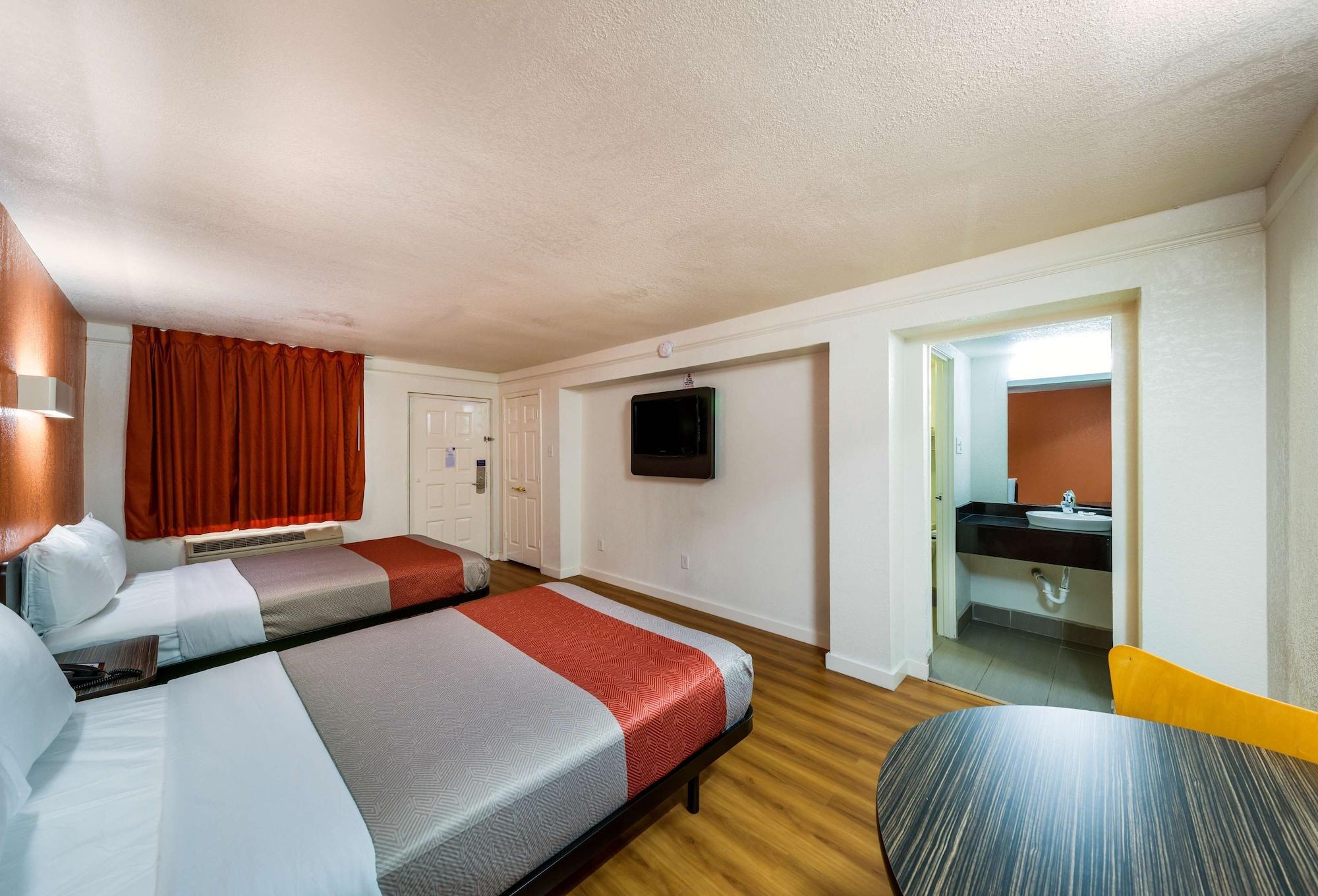 Motel 6-Dallas, Tx - Farmers Branch Ngoại thất bức ảnh