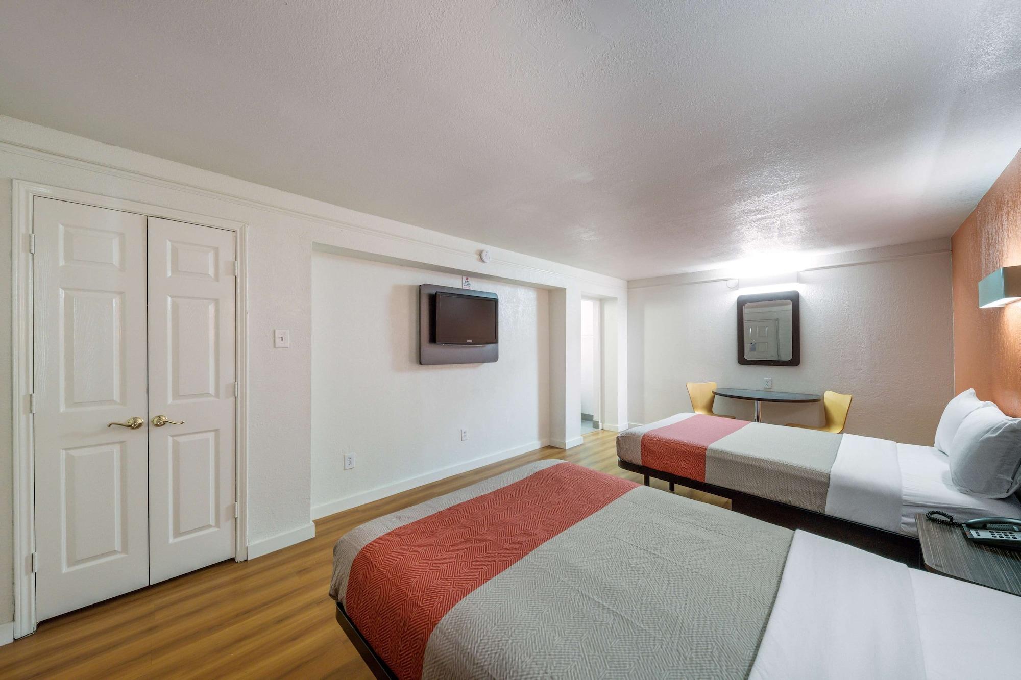 Motel 6-Dallas, Tx - Farmers Branch Ngoại thất bức ảnh