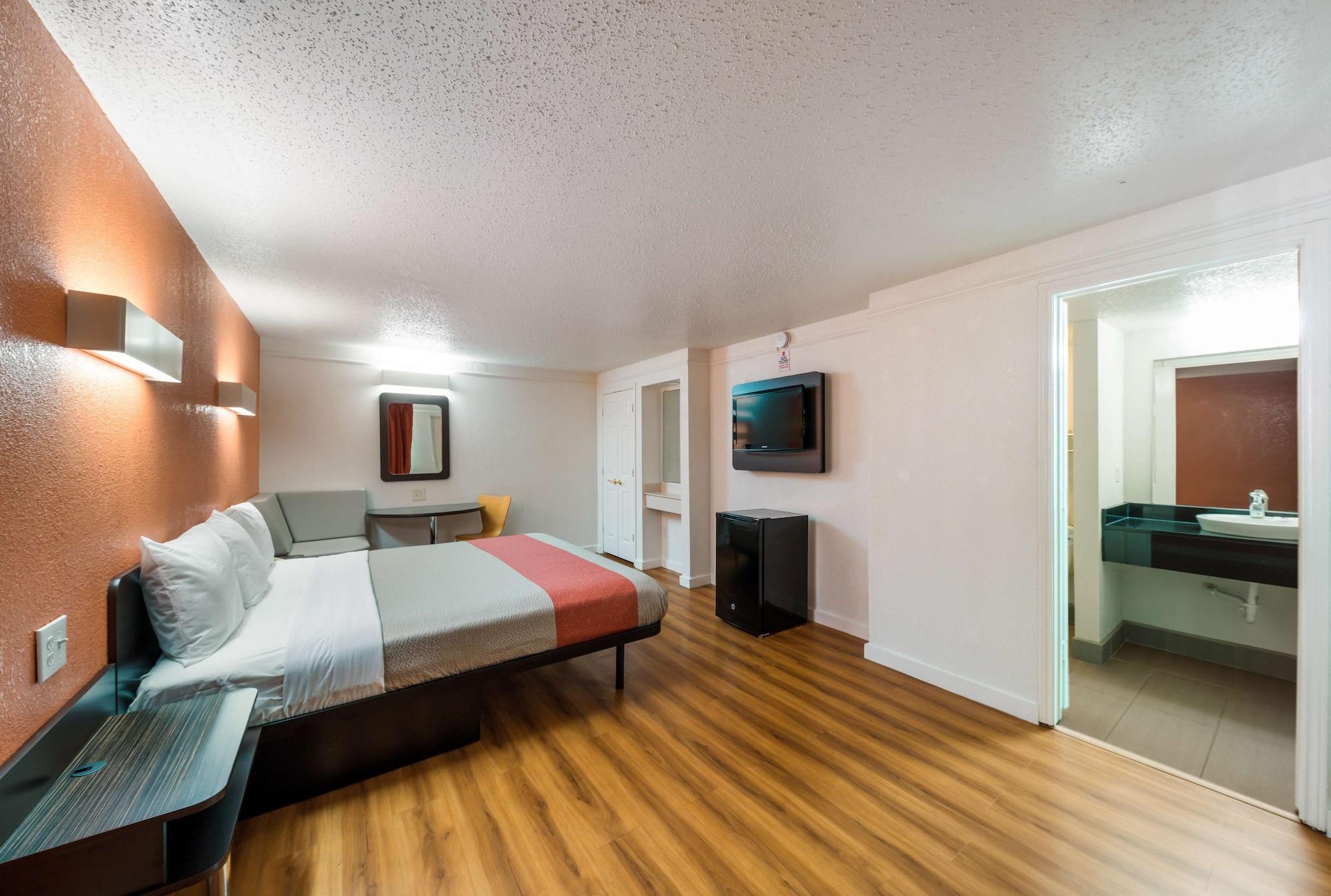 Motel 6-Dallas, Tx - Farmers Branch Ngoại thất bức ảnh