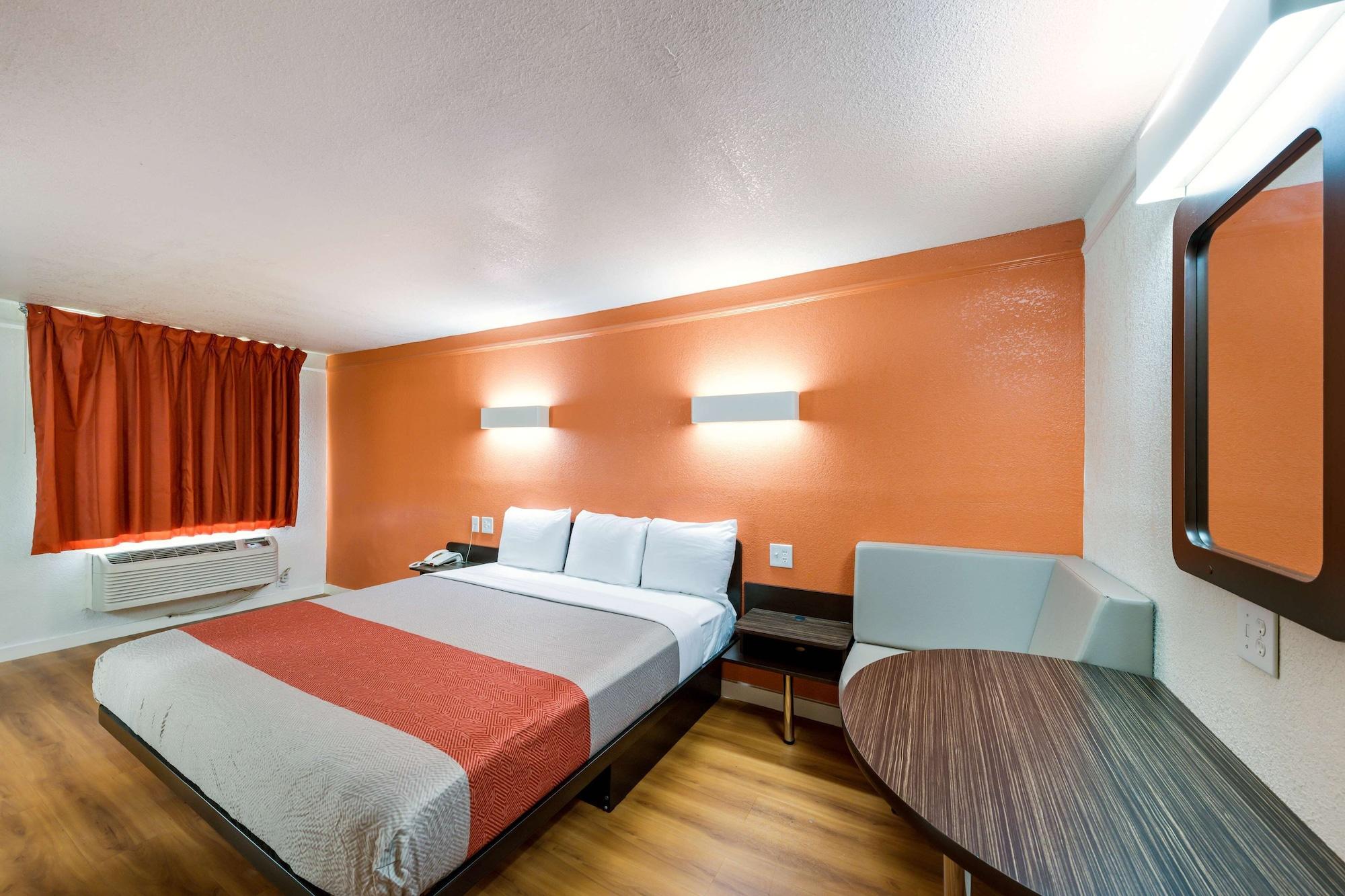 Motel 6-Dallas, Tx - Farmers Branch Ngoại thất bức ảnh