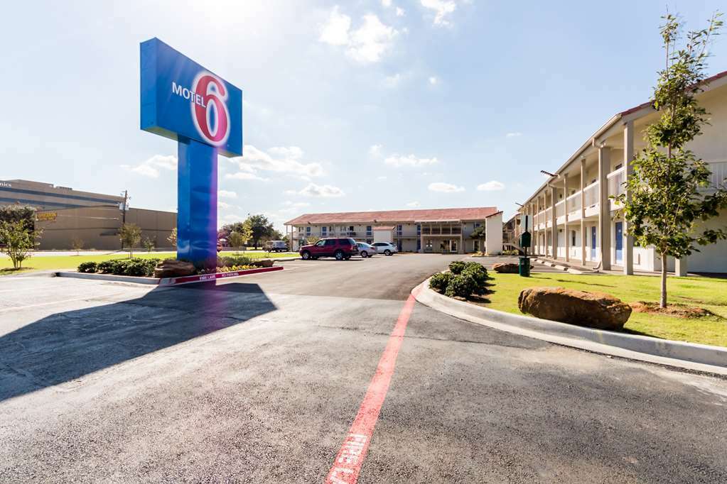 Motel 6-Dallas, Tx - Farmers Branch Ngoại thất bức ảnh