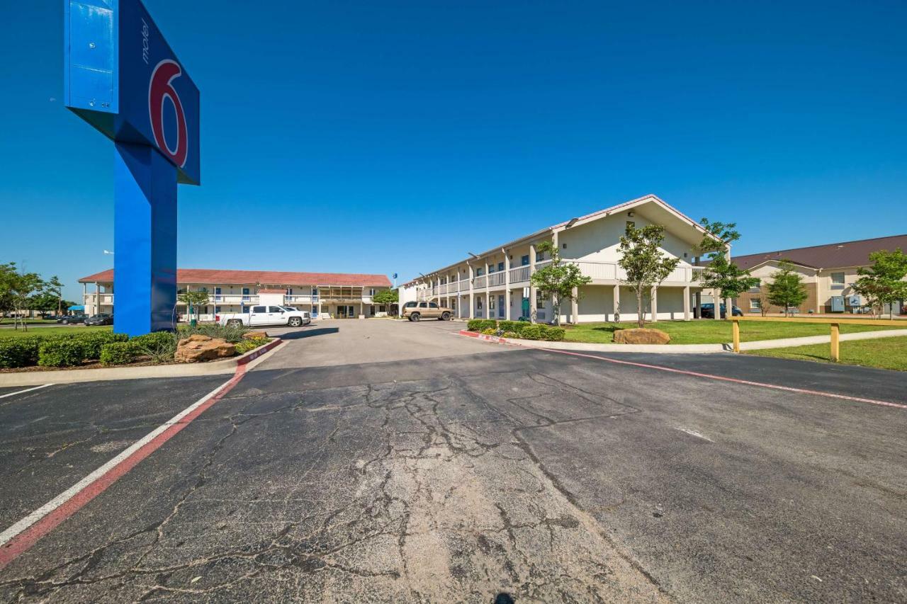 Motel 6-Dallas, Tx - Farmers Branch Ngoại thất bức ảnh